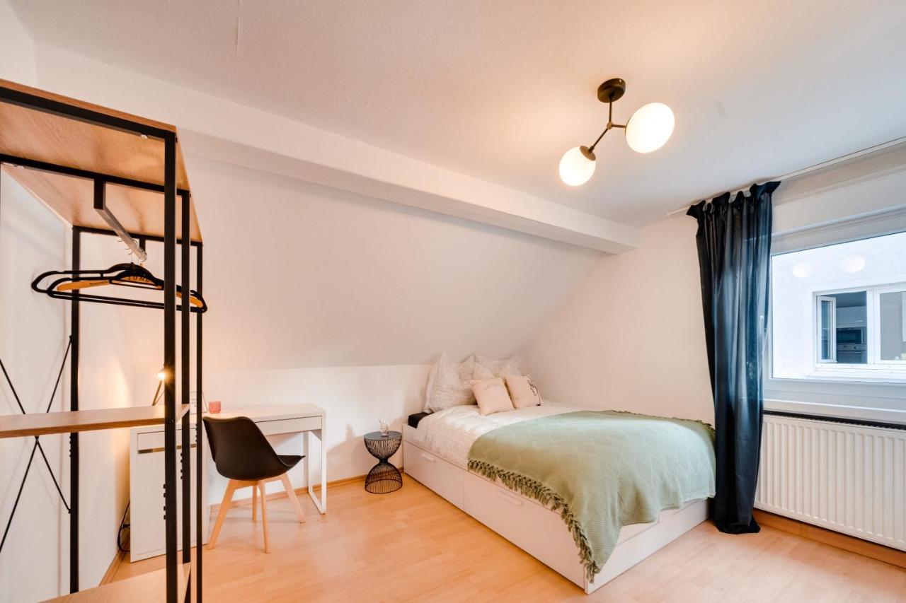 Stuttgart Am Wasen Toplage 4Zi 80Qm Exteriör bild